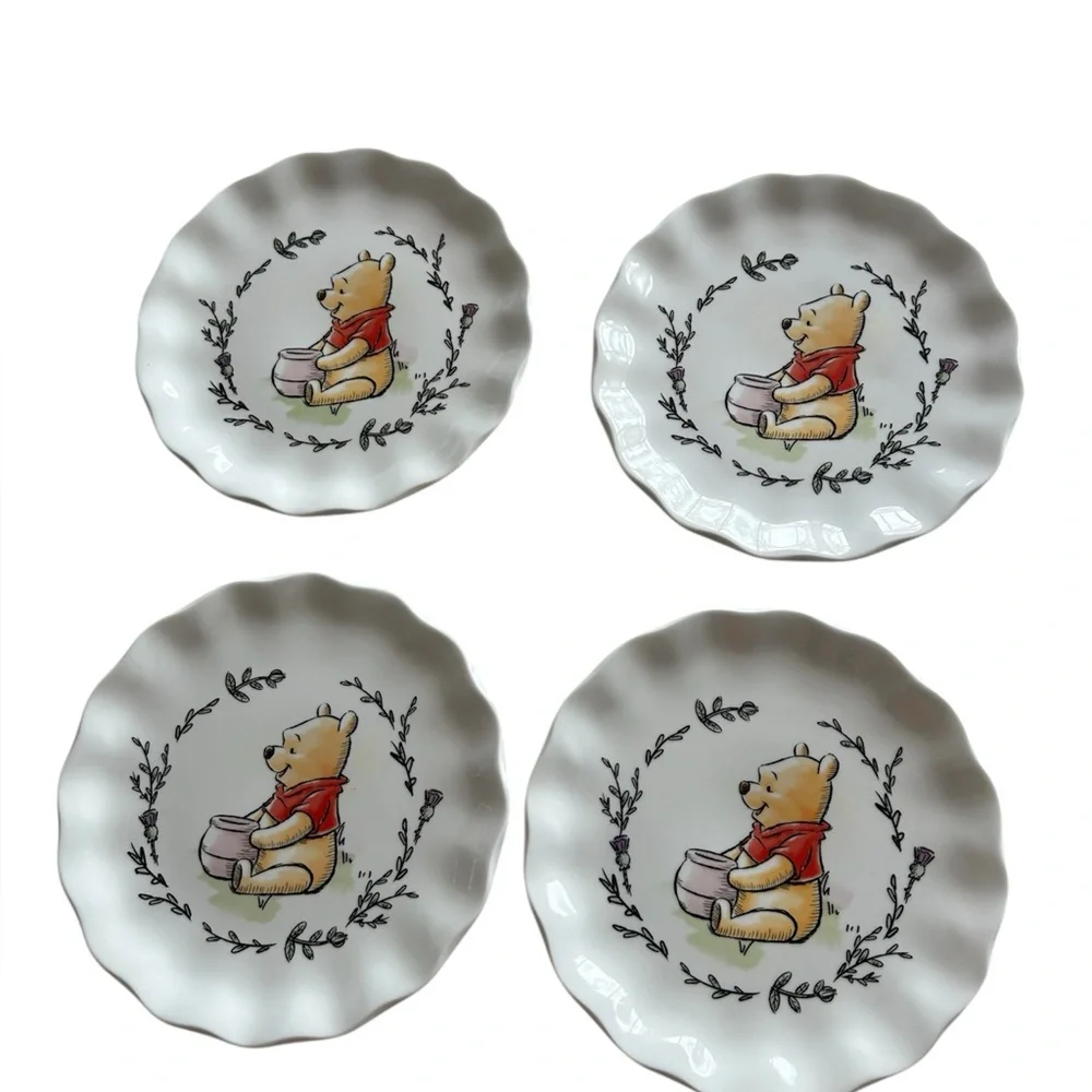 Winnie the Pooh Walk Along by ZRIKE‎ set of 4 dinner plates